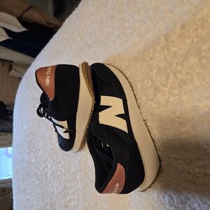 New Balance 237 Black and White Sneakers